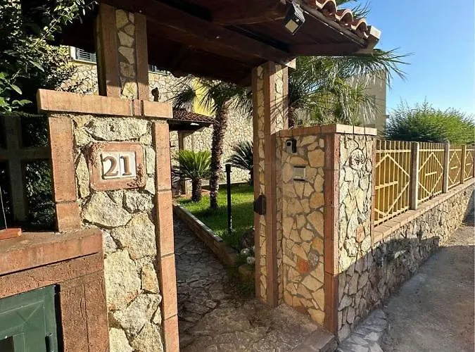 Mary\'S House